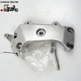 Renfort de cadre gauche Honda 600 cbf hornet 2001