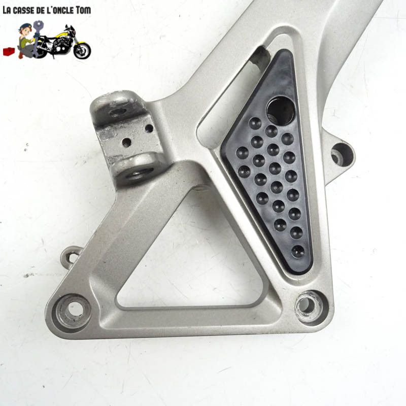 Platine droite Honda 600 cbf hornet 2001 - CTM-10584-036