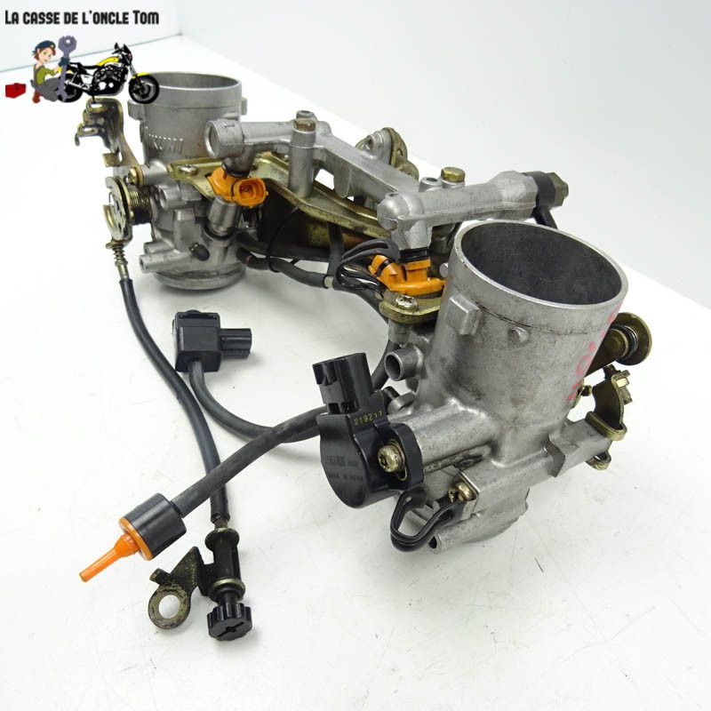 Rampe d'injection Suzuki 1000 TL S  2000 - CTM-11840-008