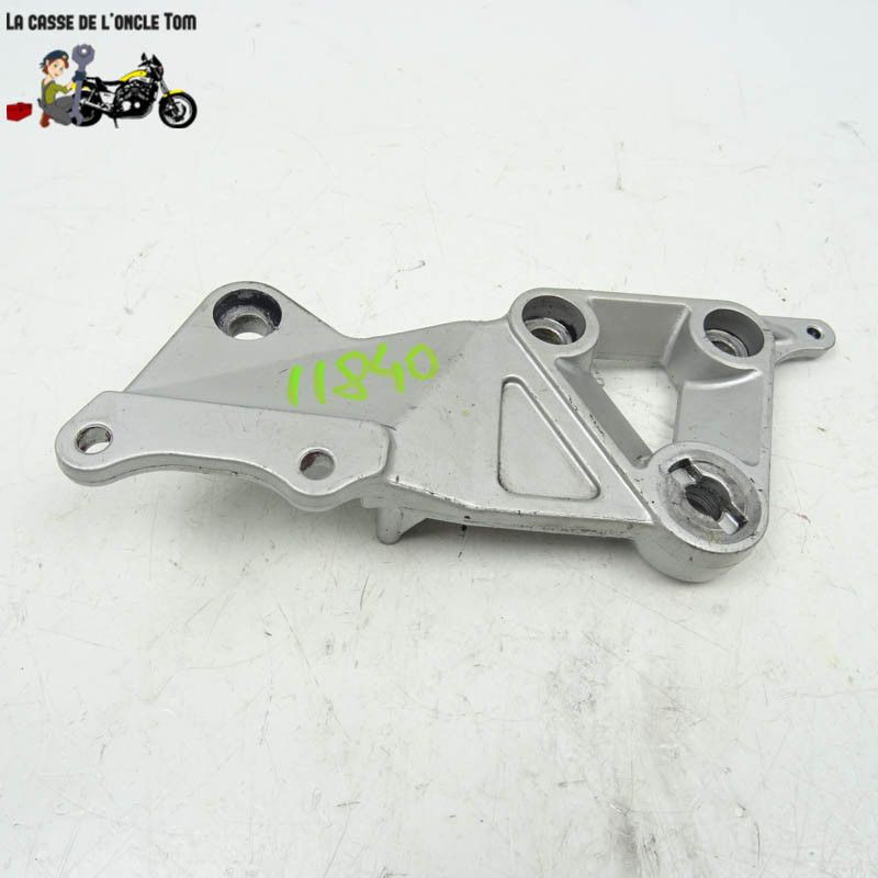Platine avant droite Suzuki 1000 TL S 2000 Platine avant droite Suzuki 1000 TL S 2000