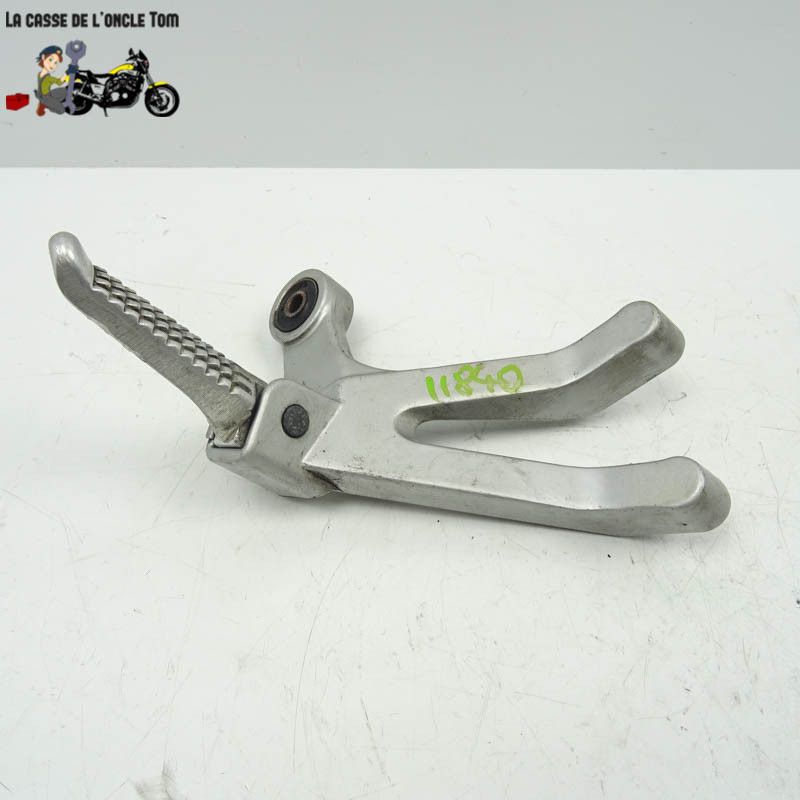 Platine repose pied arrière droit Suzuki 1000 TL S 2000 - Cassetom - Nos pièces motos Platine repose pied arrière droit Suzuki 1000 TL S 2000 - Cassetom - Nos pièces motos