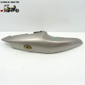Demi coque arrière droite...
