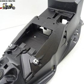 Passage de roue arrière / support batterie KTM 1290 super duke 2019