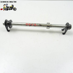Axe de roue arrière avec entretoise Honda 500 cb xa 2017 - CTM-9767-044